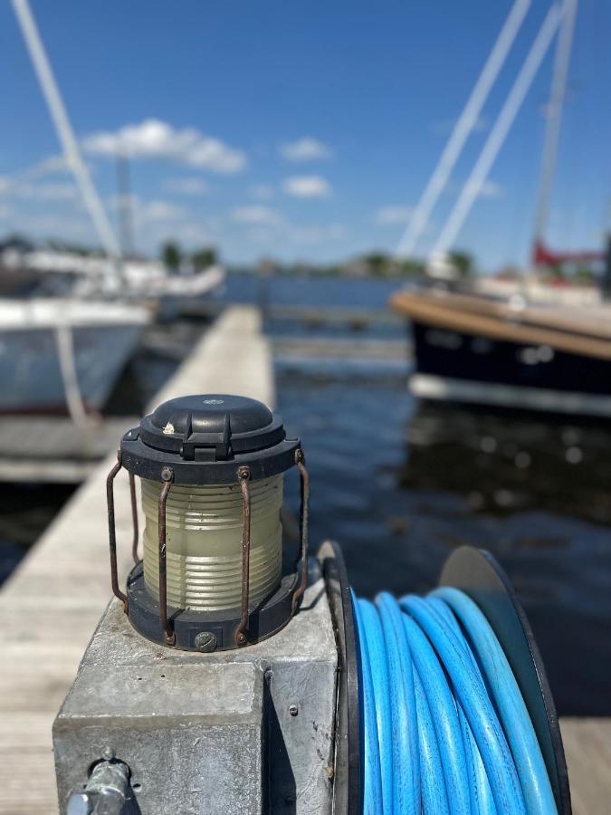 Gezellige Stacaravan Met Groot, Zonnig Terras! Belt-Schutsloot Екстер'єр фото